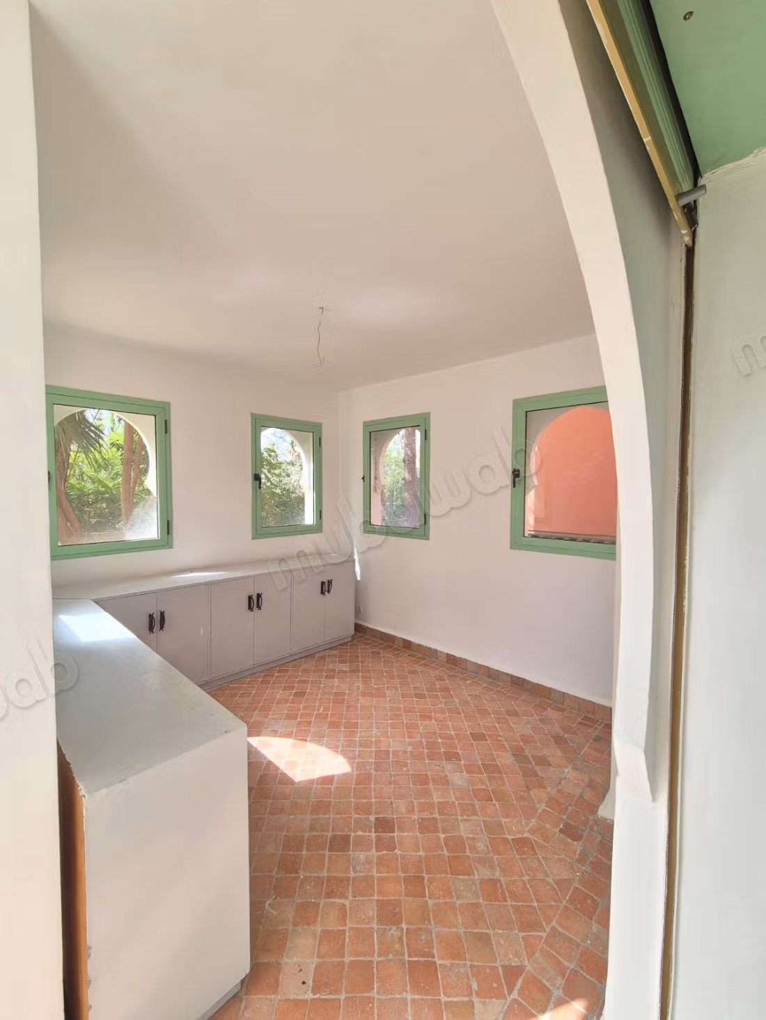 Dans residence gardée avec piscines, palmeraie 1, superbe duplex avec jardin
