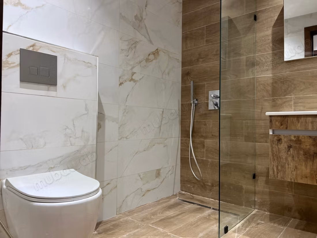 S2 with master suite, pool and gym