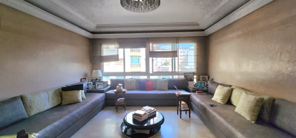 Appartement traversant de 171 m² à vendre