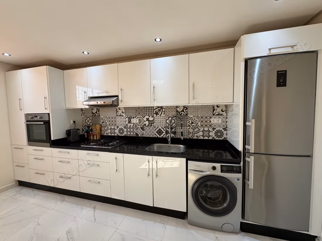 Apartamento Amueblado de 126m con Terraza Targa