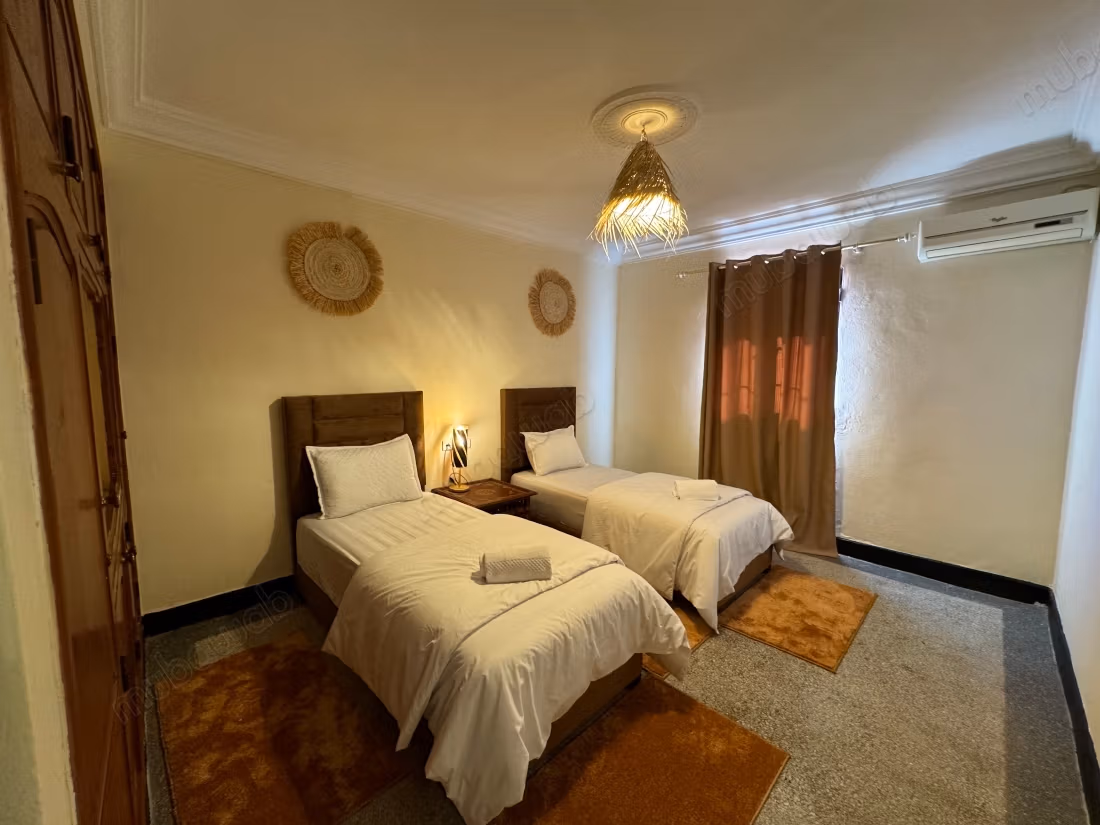 Apartamento Amueblado de 126m con Terraza Targa