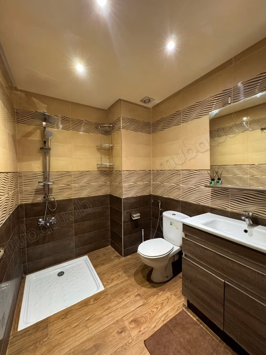 Apartamento Amueblado de 126m con Terraza Targa