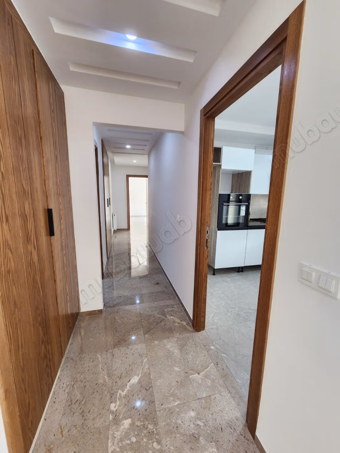 A vendre s3 à la Soukra au RDC avec jardin