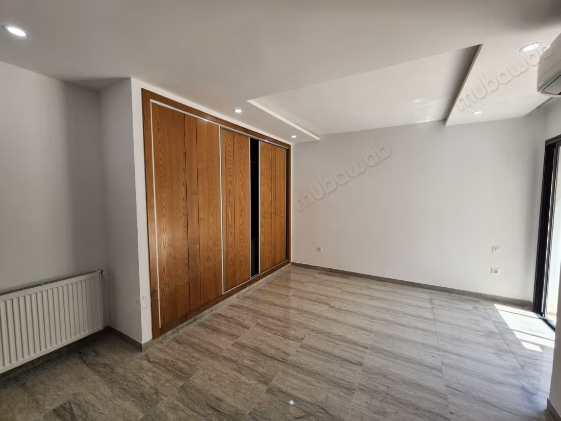 A vendre s3 à la Soukra au RDC avec jardin