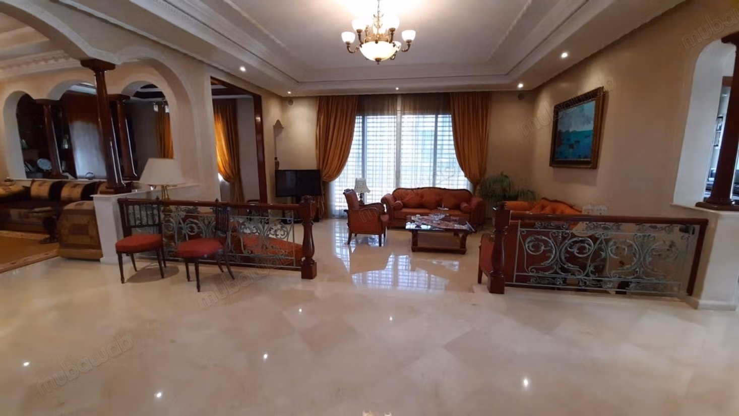 Luxe villa te koop in Ain Diab Extension. 6 comfortabele kamers. Gemeubileerd