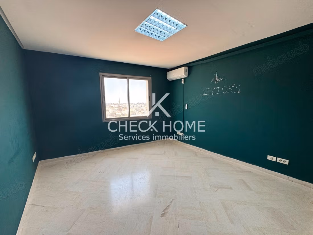 Location: Bureau H3 à Nabeul centre