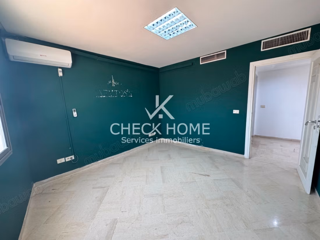 Location: Bureau H3 à Nabeul centre