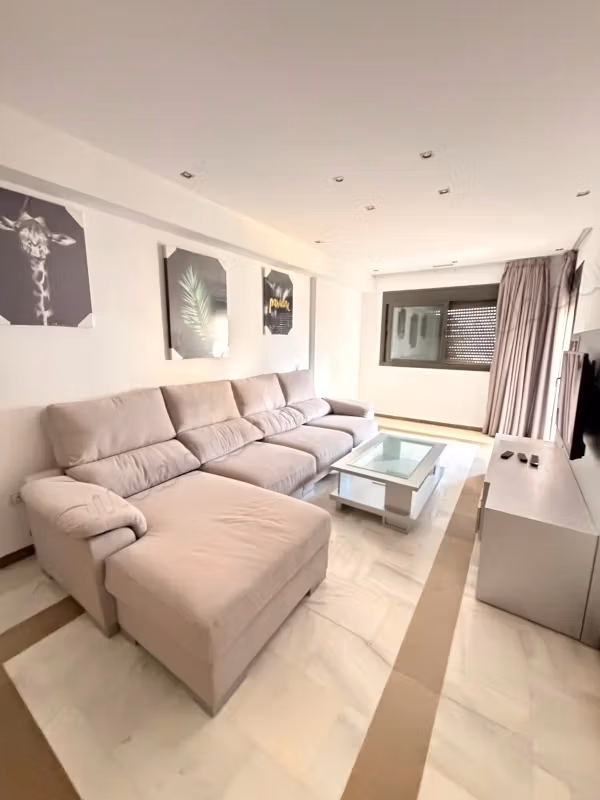 Appartementen om te kopen in De La Plage. Totale oppervlakte 82 m². Met terras en lift