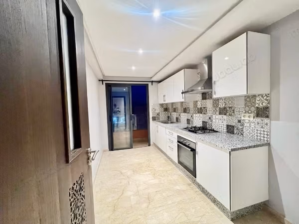 Magnífico apartamento de 80 m² en alquiler no amueblado, en Marrakech Ruta de Safi, residencia con piscina y aparcamiento subterráneo