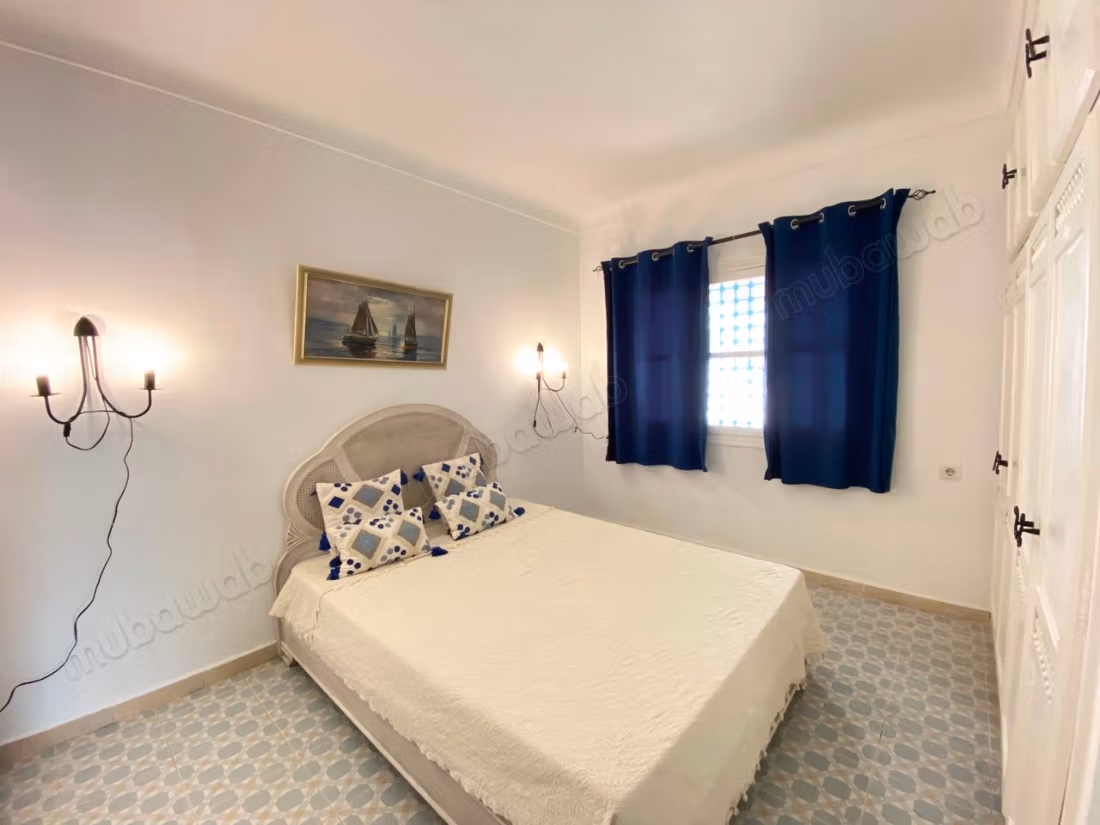 In affitto: Piano terra di una villa con piscina
