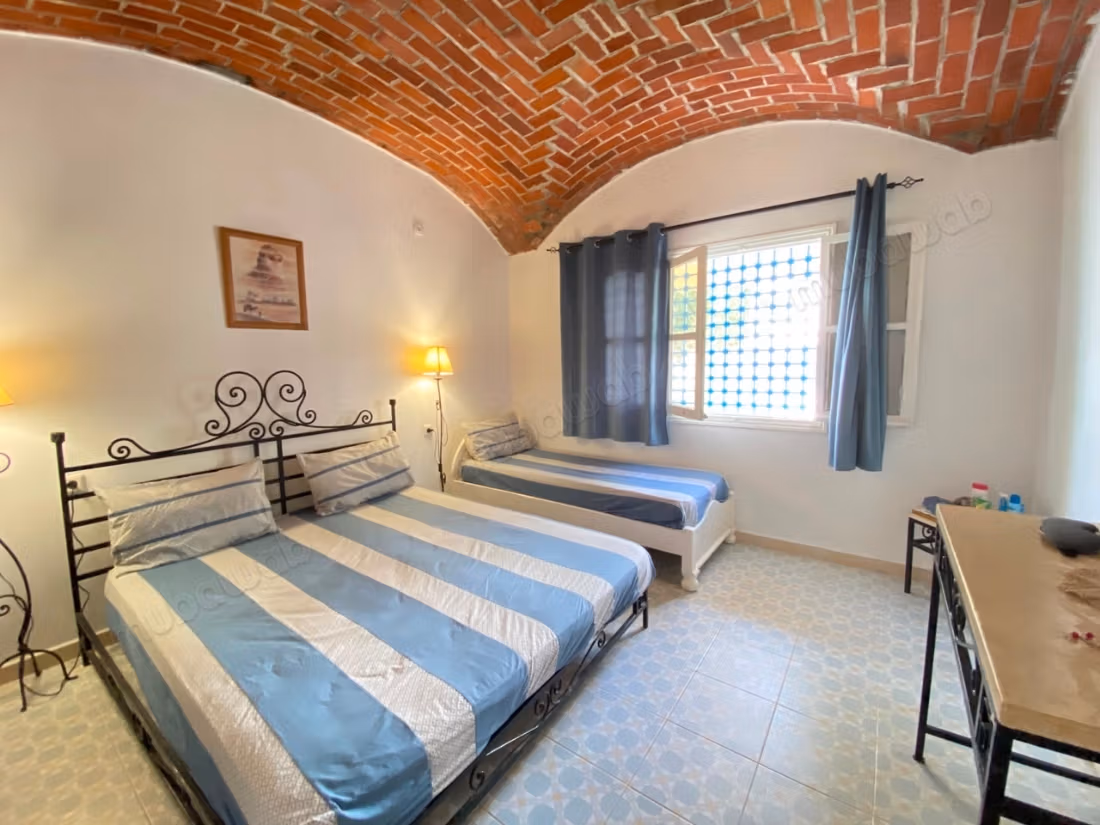 In affitto: Piano terra di una villa con piscina