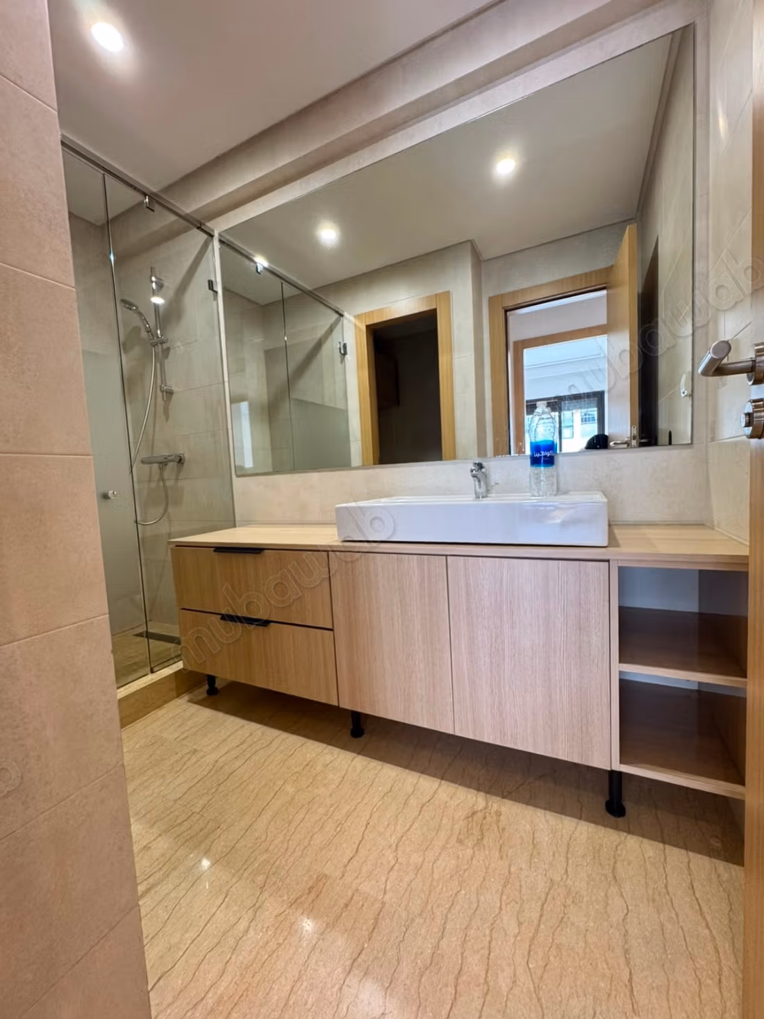 Appartement CFC vide à louer