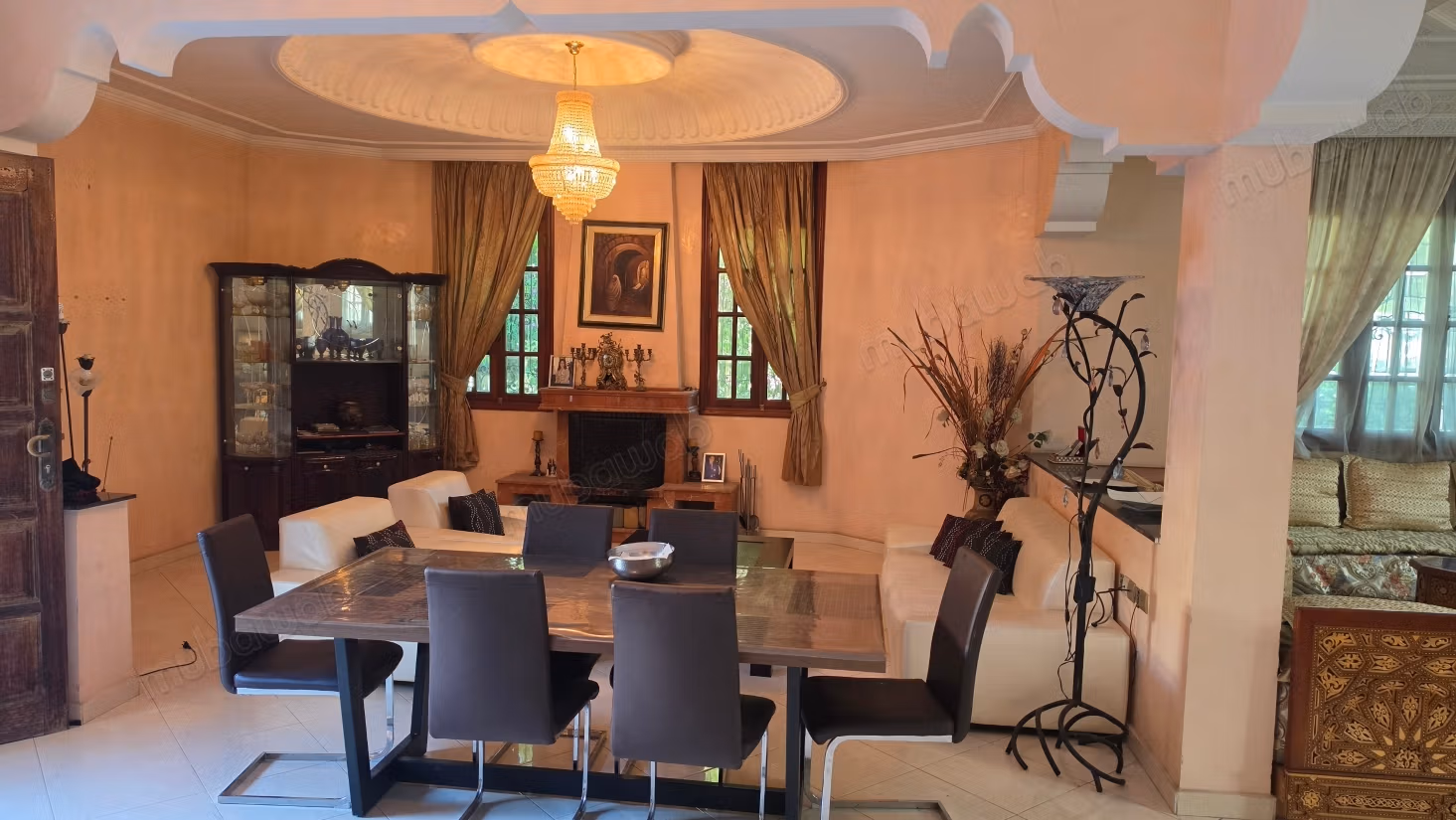Villa di alto pregio in vendita in California. 6 camere confortevoli. Giardino e terrazza