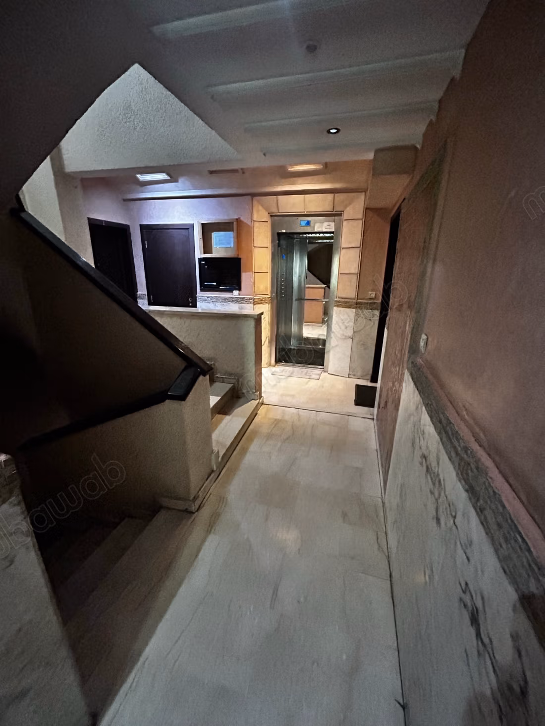 Nice empty apartment for rent in the Princesses