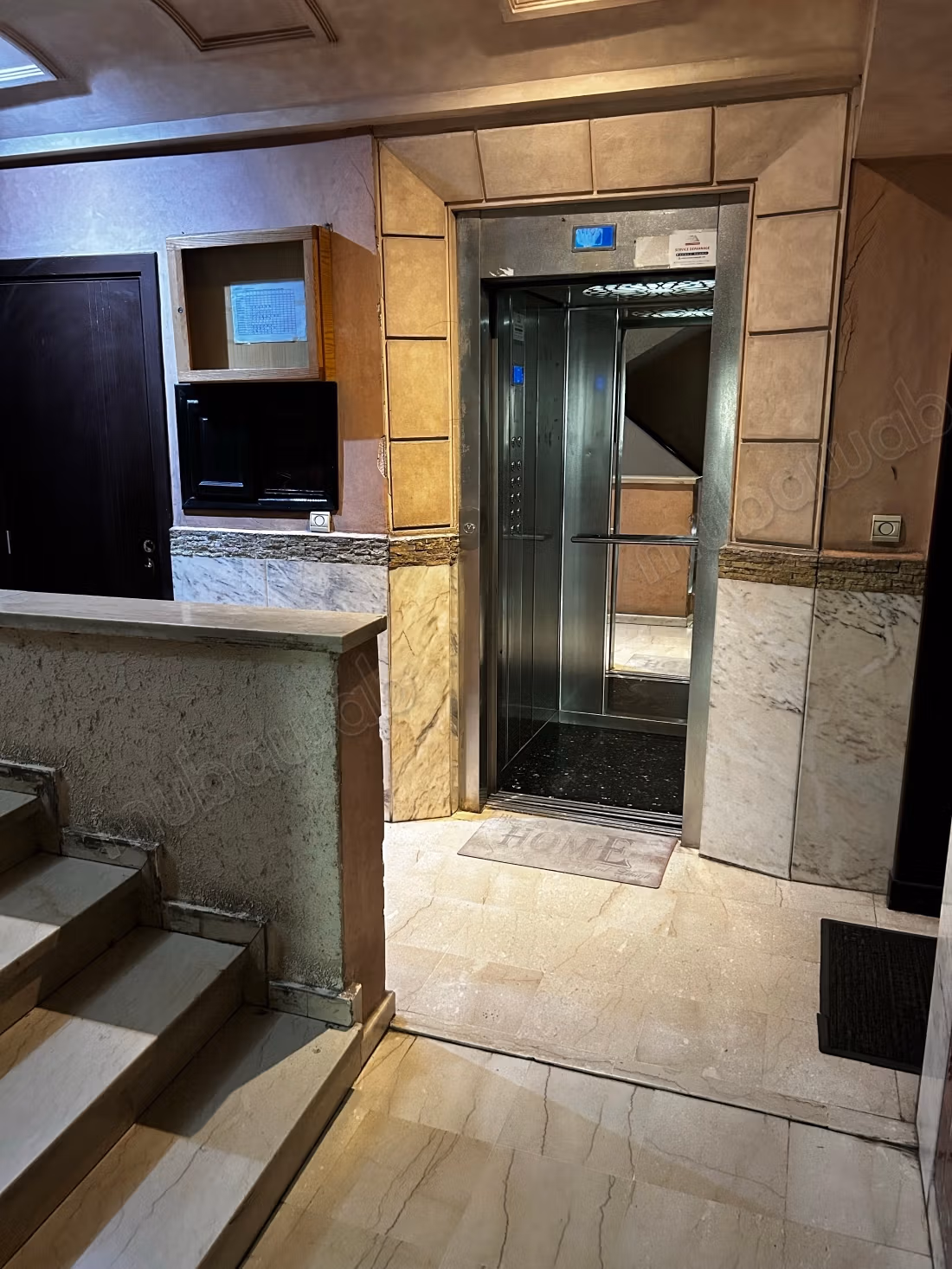 Nice empty apartment for rent in the Princesses