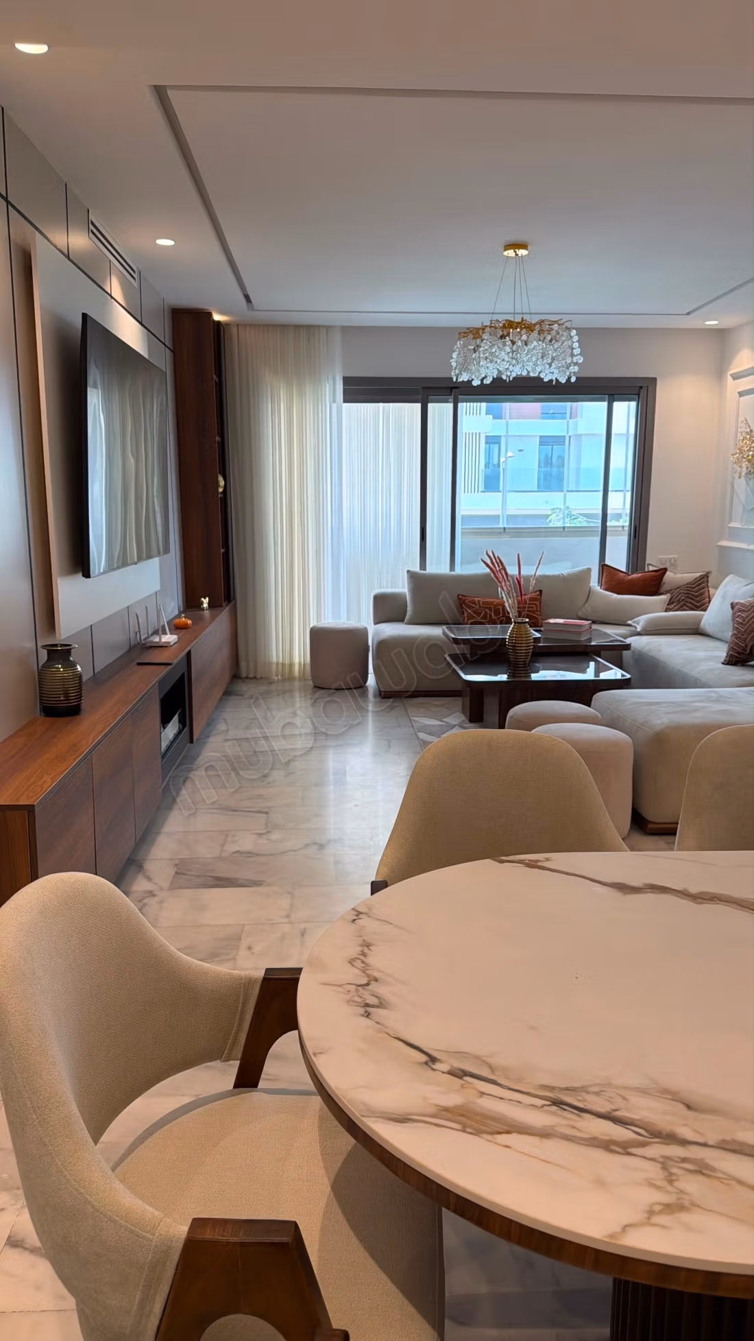 Bellissimo appartamento in affitto a Casablanca Finance City. Superficie 180 m². Ben arredato