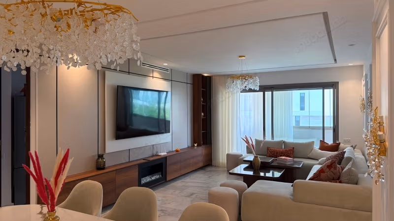 Bellissimo appartamento in affitto a Casablanca Finance City. Superficie 180 m². Ben arredato