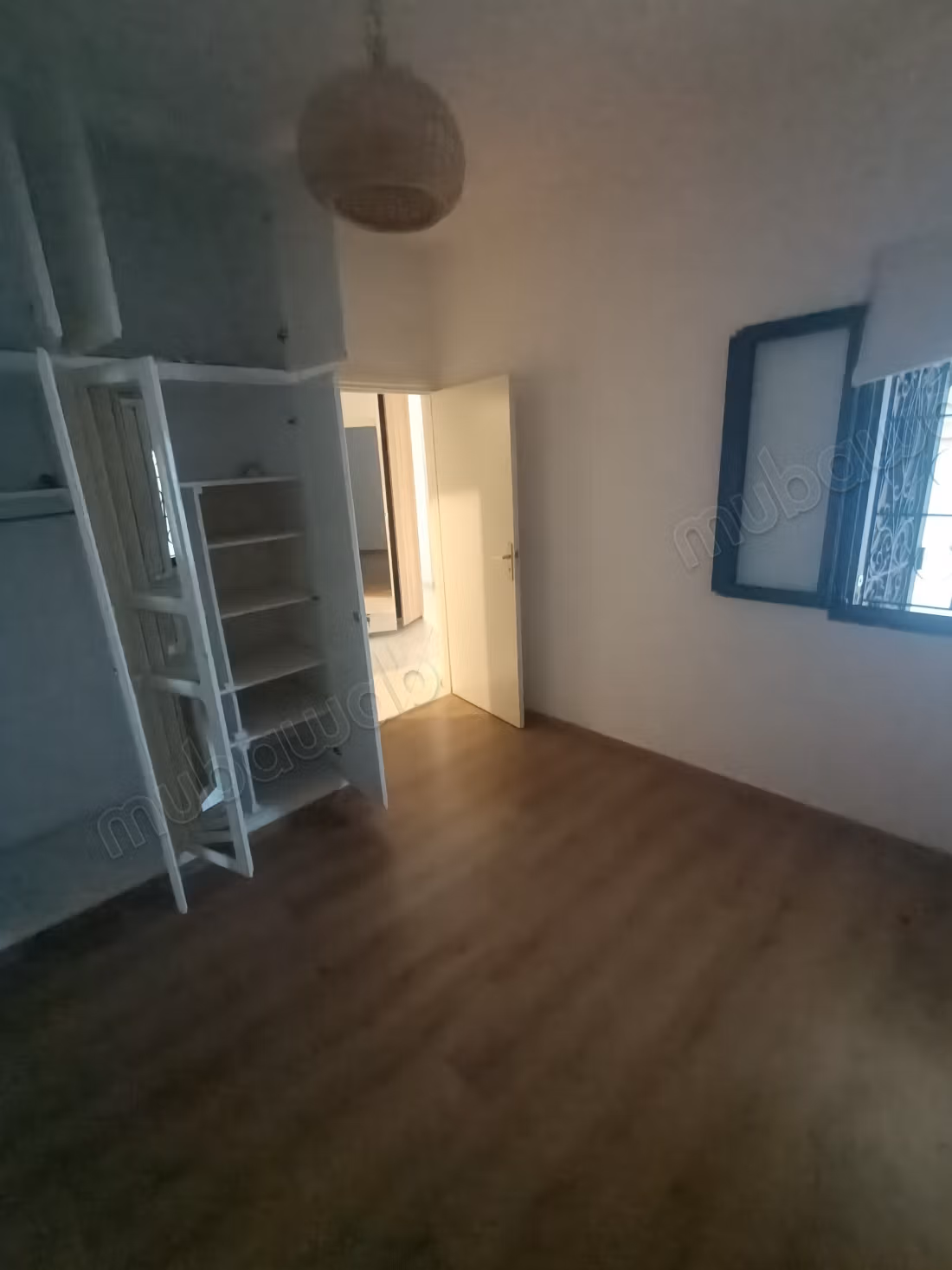 Empty cabin with sea view for rent Mohammedia