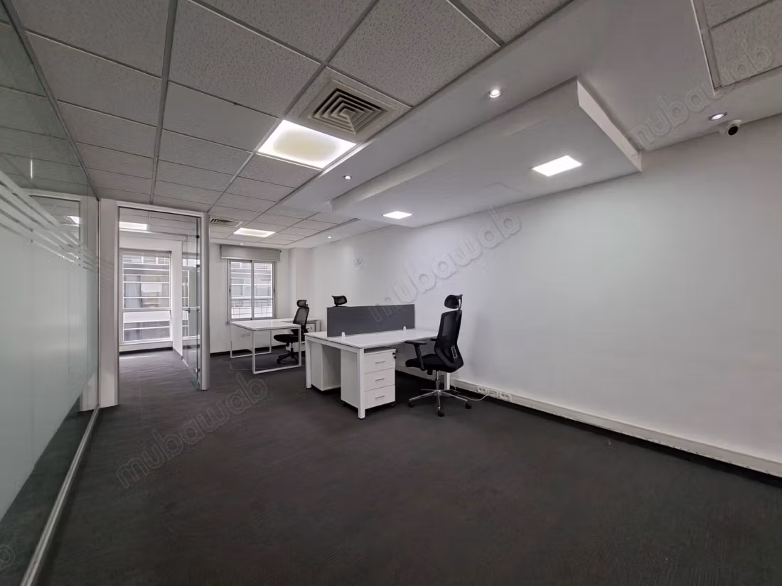 Palmier – spacious office for rent with parking