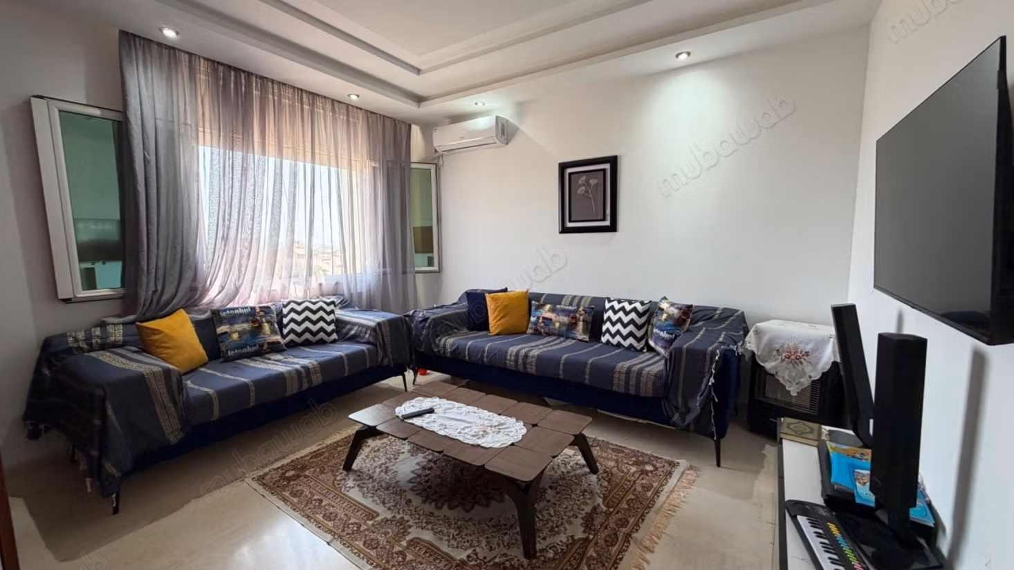 Edificio di 300m2 di terreno e 576m2 costruito a Sahafa, El Ghazela