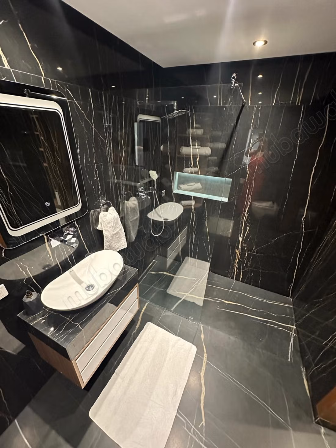 Moderne villa 5 suites 3000 m²