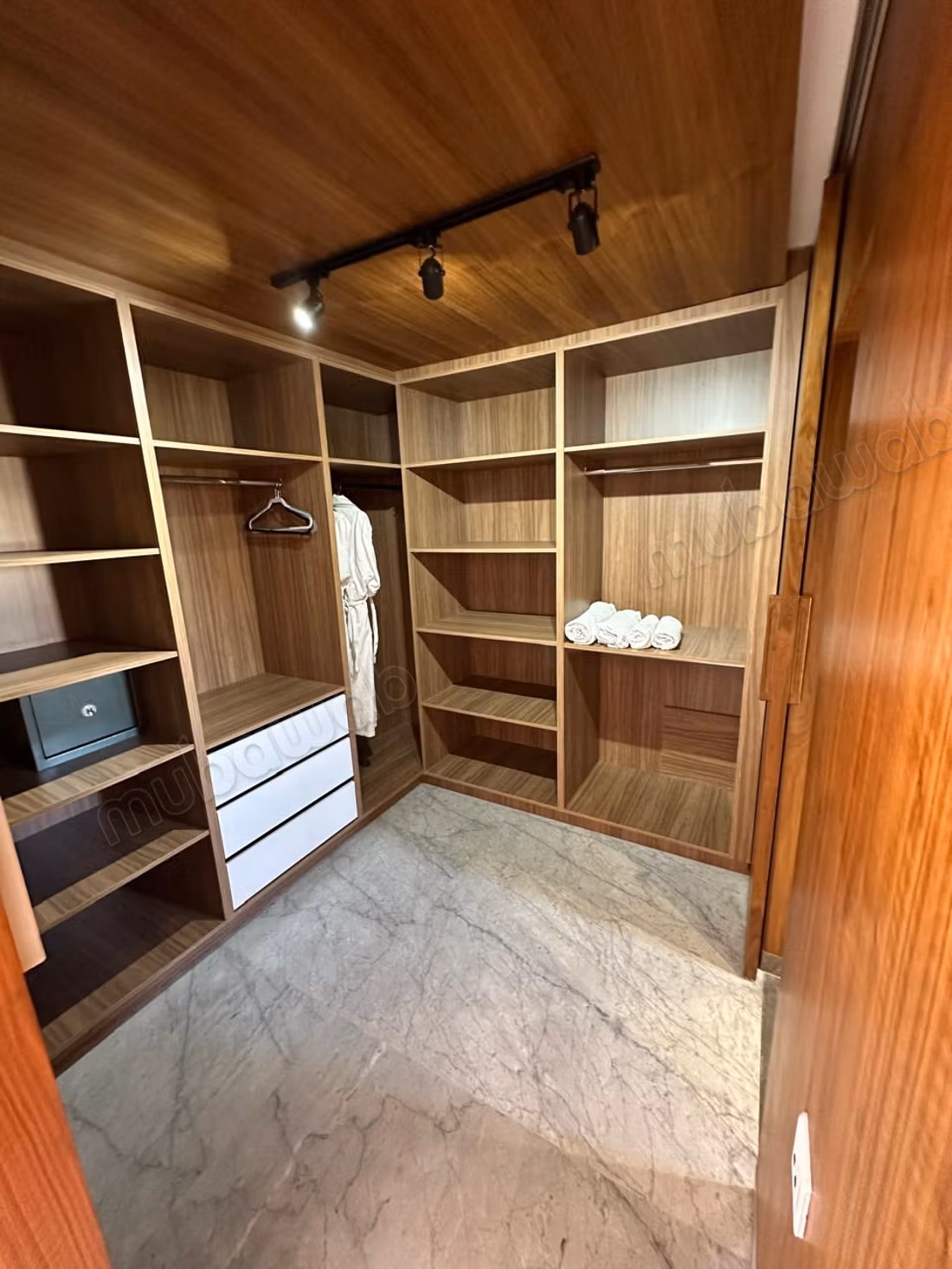 Moderne villa 5 suites 3000 m²