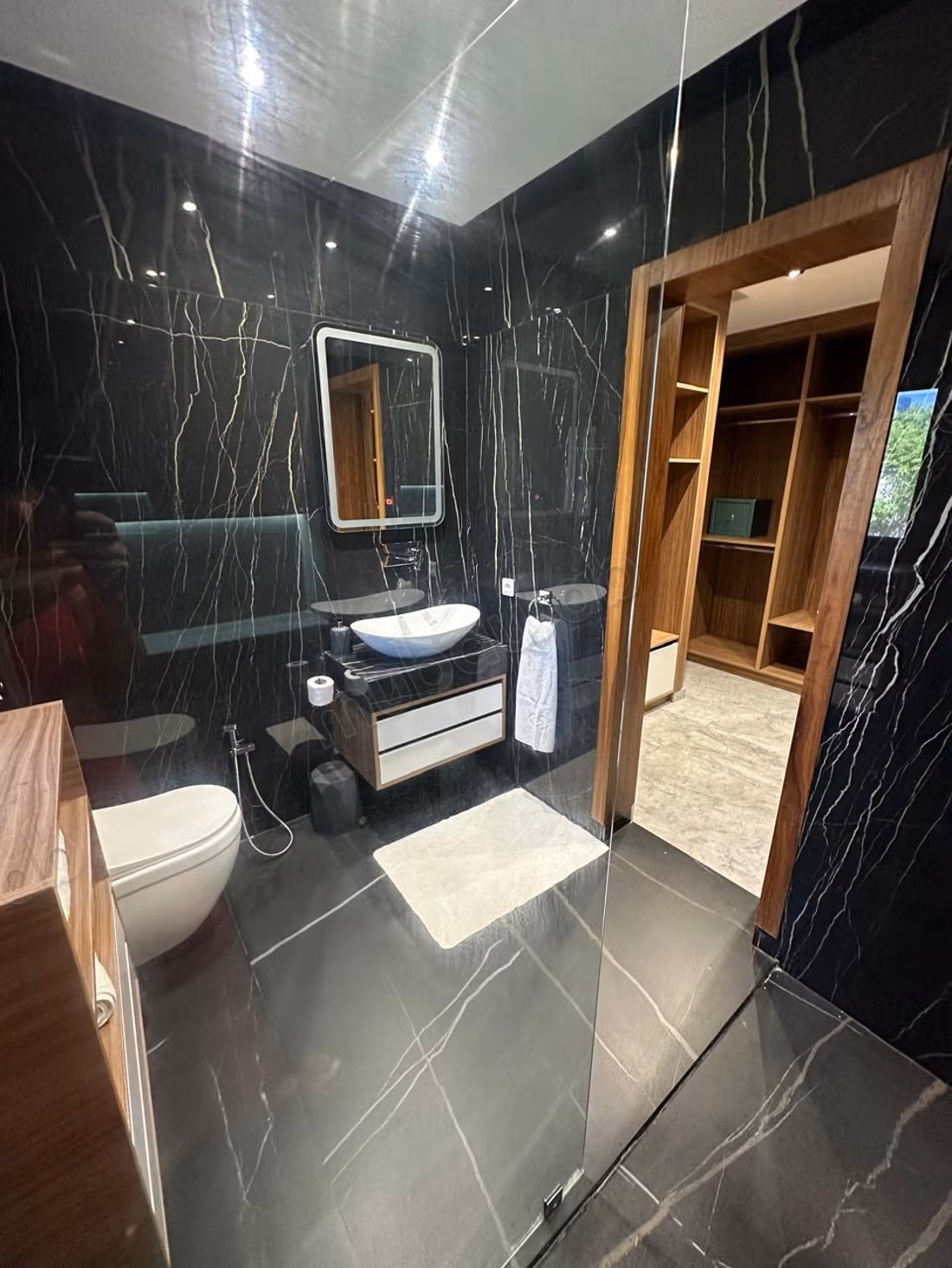 Moderne villa 5 suites 3000 m²