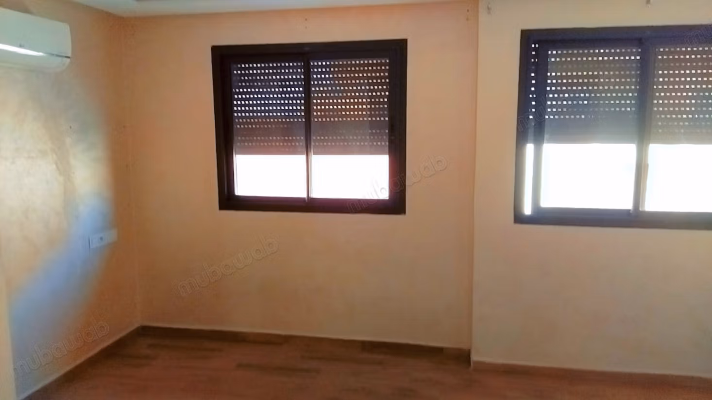 Apartment for rent in Hay Alfadl. 4 comfortable rooms. Exceptional mountain view, Double-glazed windows