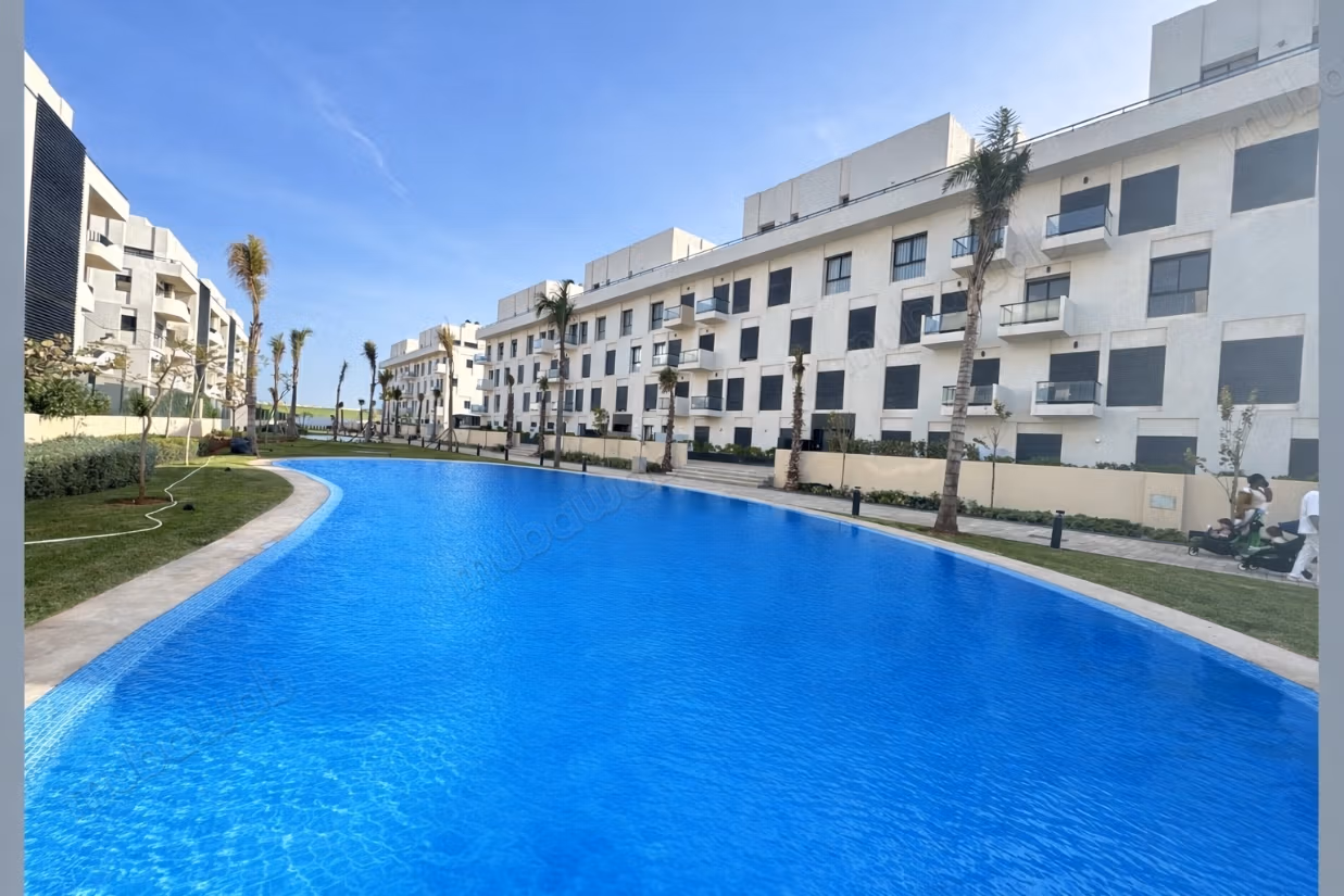 Location 3 furnished, swimming pool, gym,