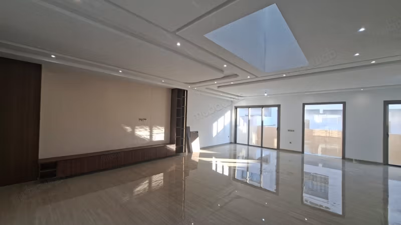 Venta de una impresionante villa nueva en Harhoura Sid El Abed