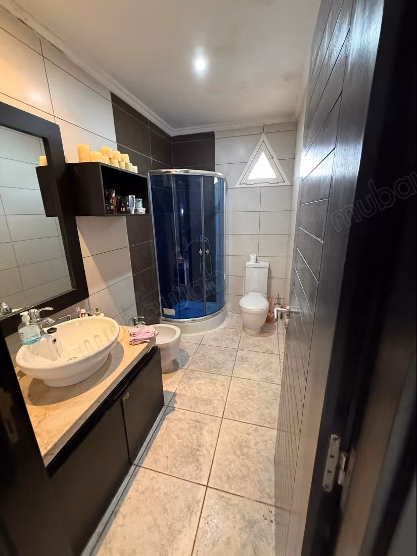 High standing villa in gated community with pool