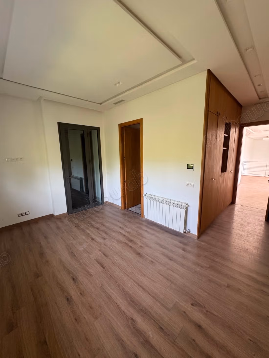 Magnifica villa in affitto a Souissi. 6 camere. Doppio vetro e riscaldamento centrale