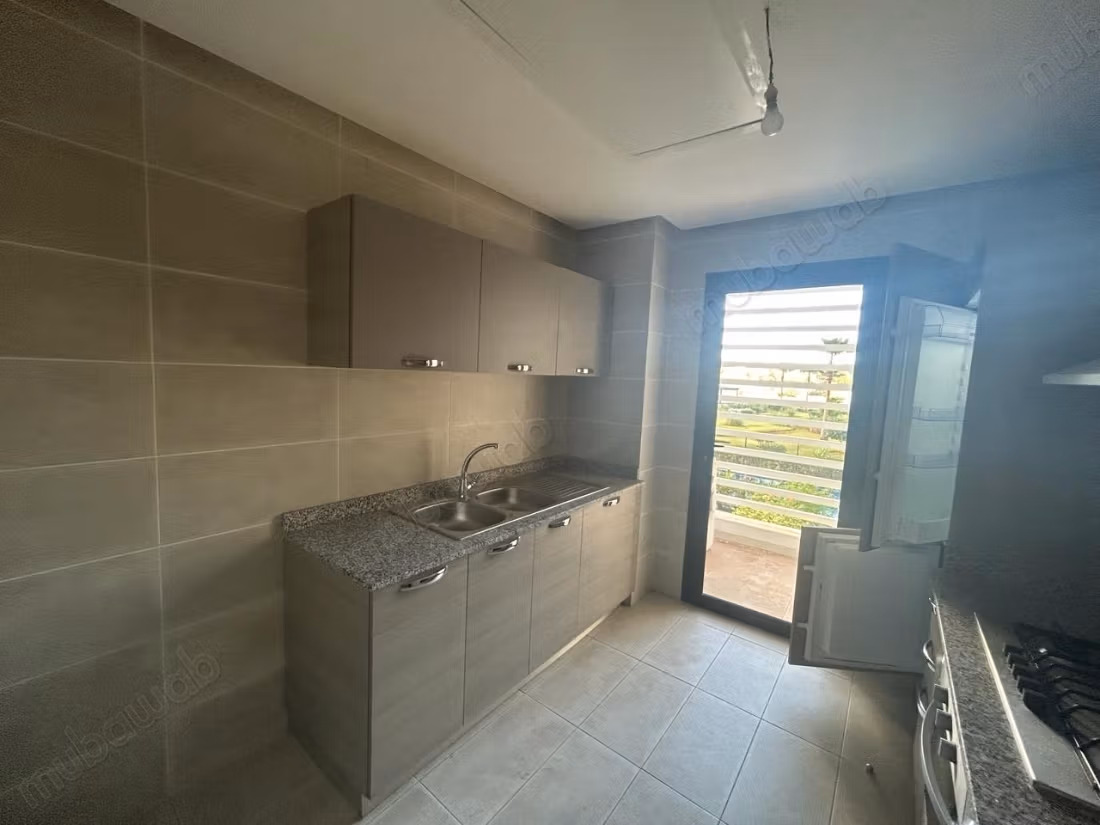 Studio moderne calme et comfortable a Prestigia