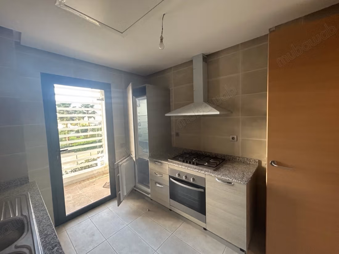 Studio moderne calme et comfortable a Prestigia