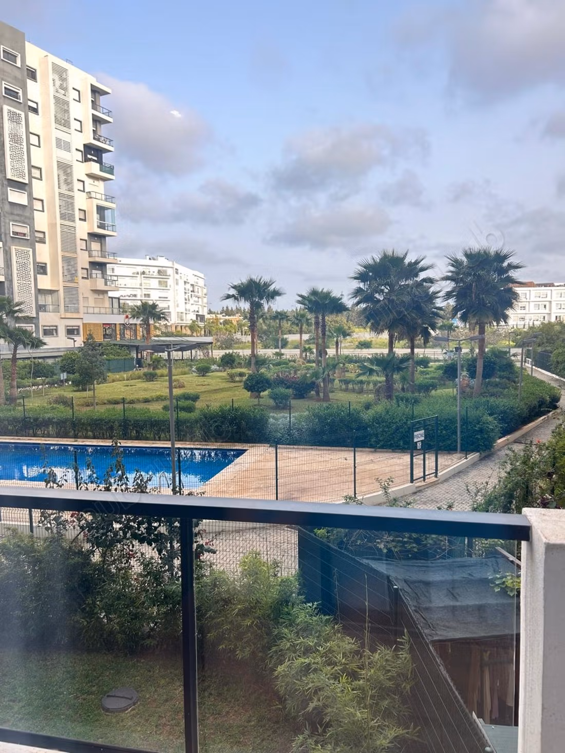 Studio moderne calme et comfortable a Prestigia