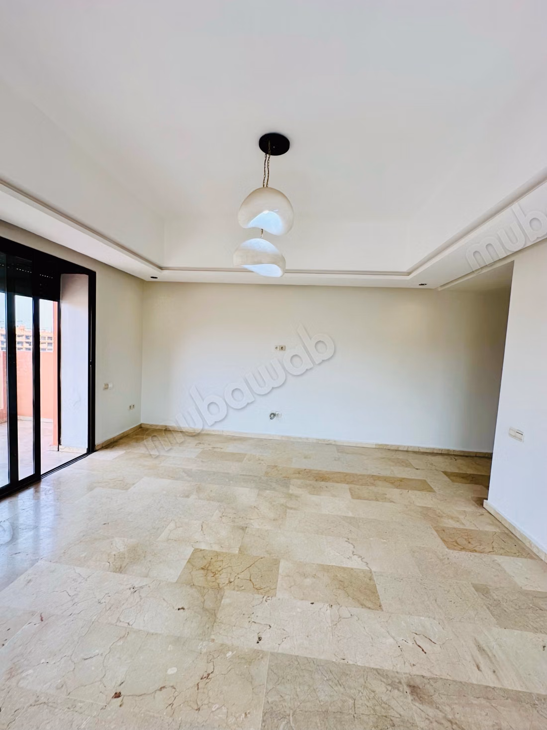 Posizione appartamento vuoto e bello in viale Abdelkrim El Khatabi. 115 metri