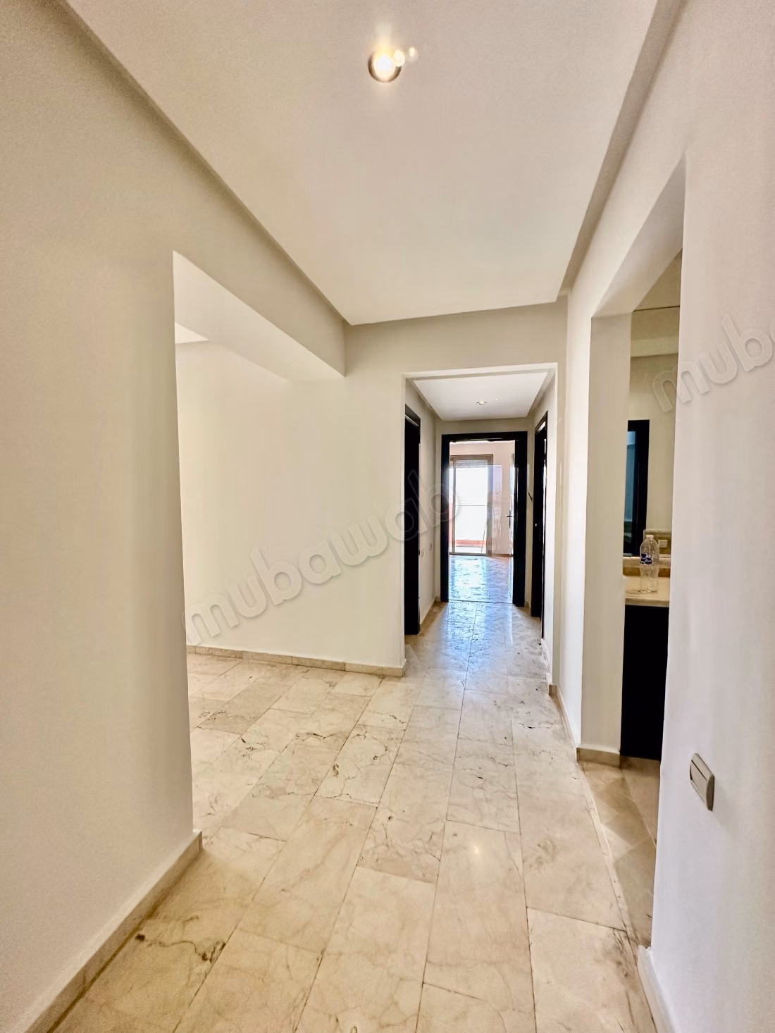 Posizione appartamento vuoto e bello in viale Abdelkrim El Khatabi. 115 metri