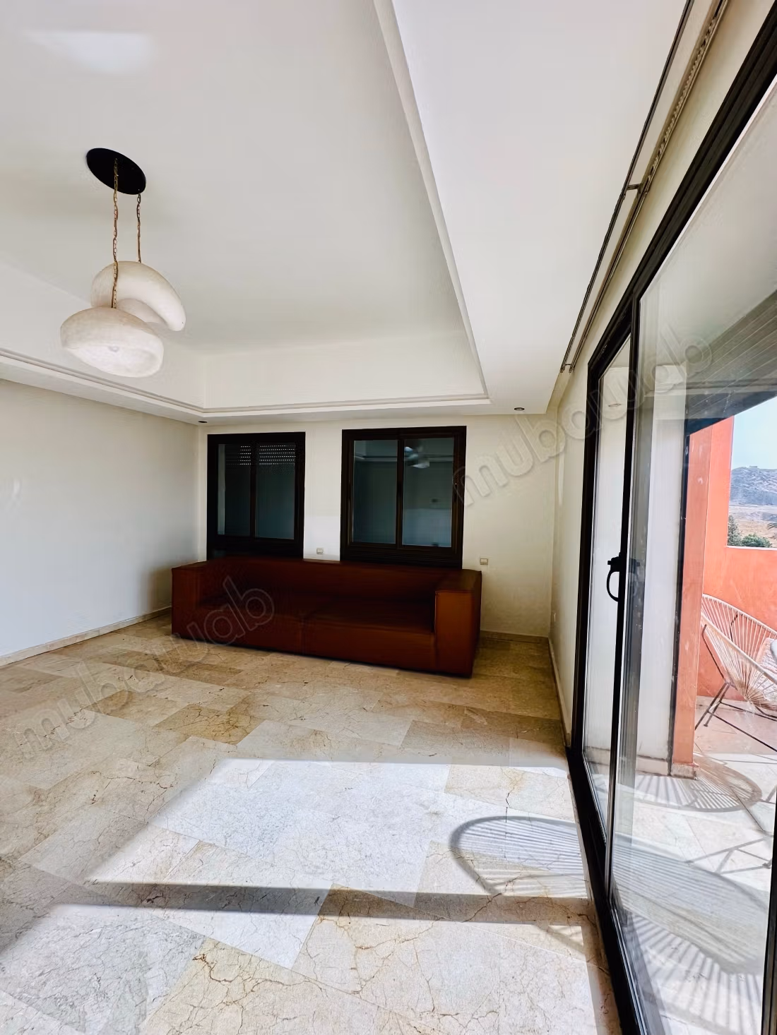 Location jolie appartement vide à av abdelkrim El khatabi. 115 mètre