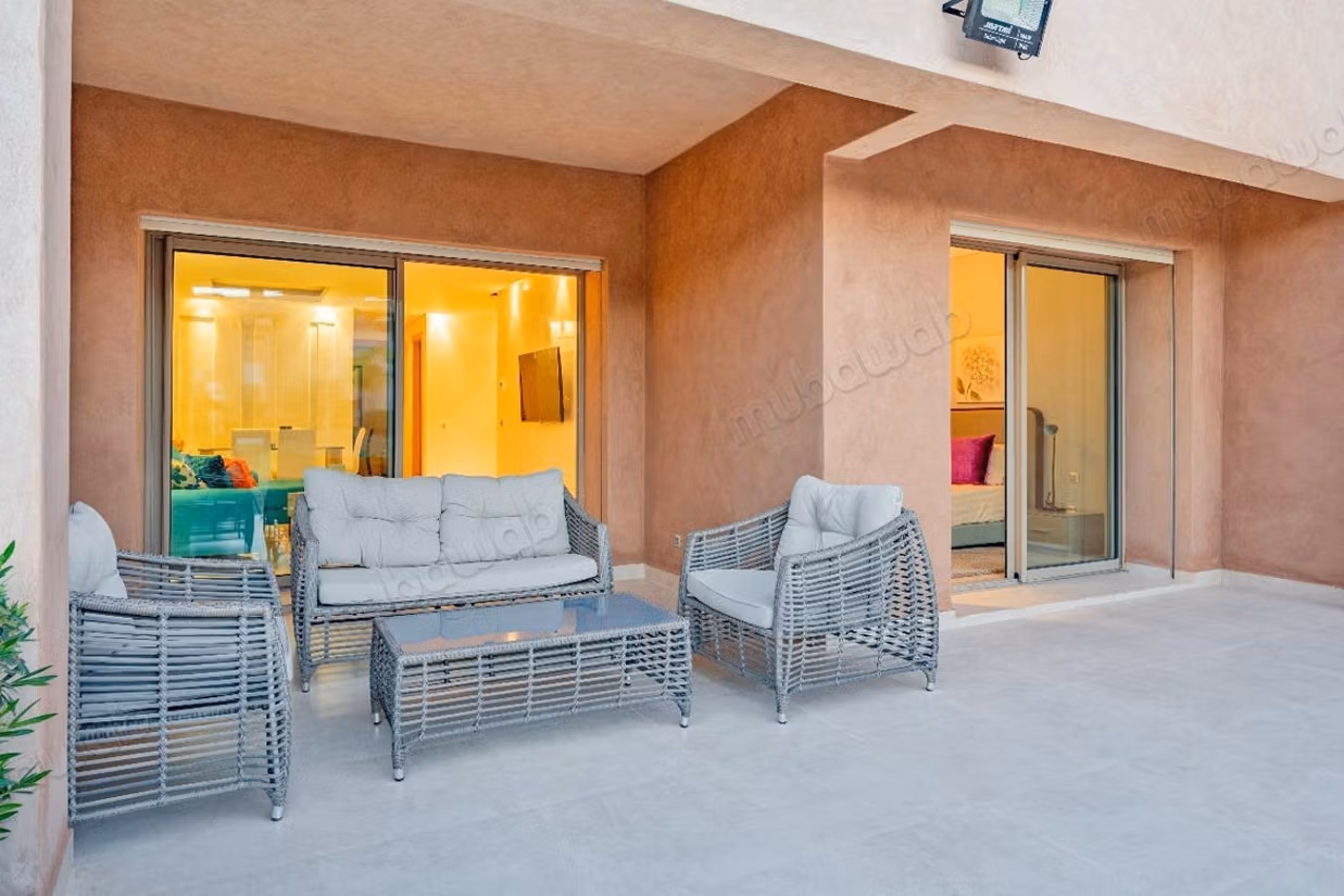 Appt meublé 2 Chambres, rez dz jardin, Piscine,