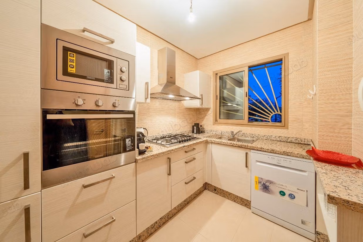 Appt meublé 2 Chambres, rez dz jardin, Piscine,