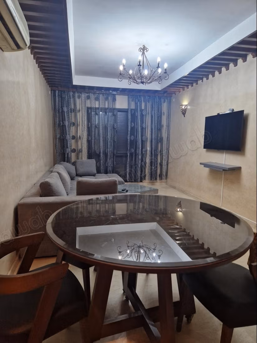 Mooi hedendaags gemeubileerd appartement te huur