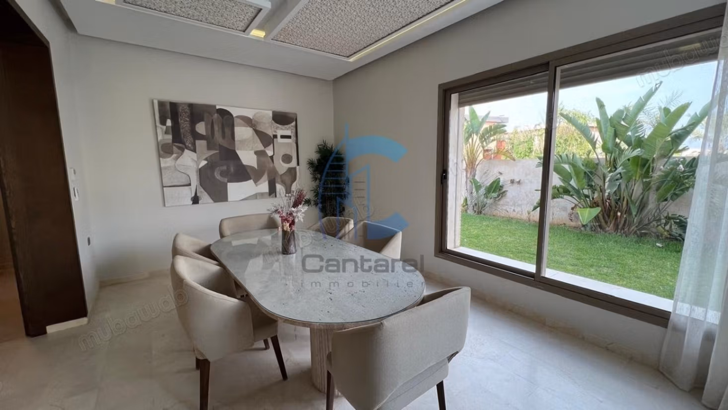 Villa con 5 camere da letto e 2 camere per il personale con giardino e piscina privata in vendita ad Akenza, strada di Ourika