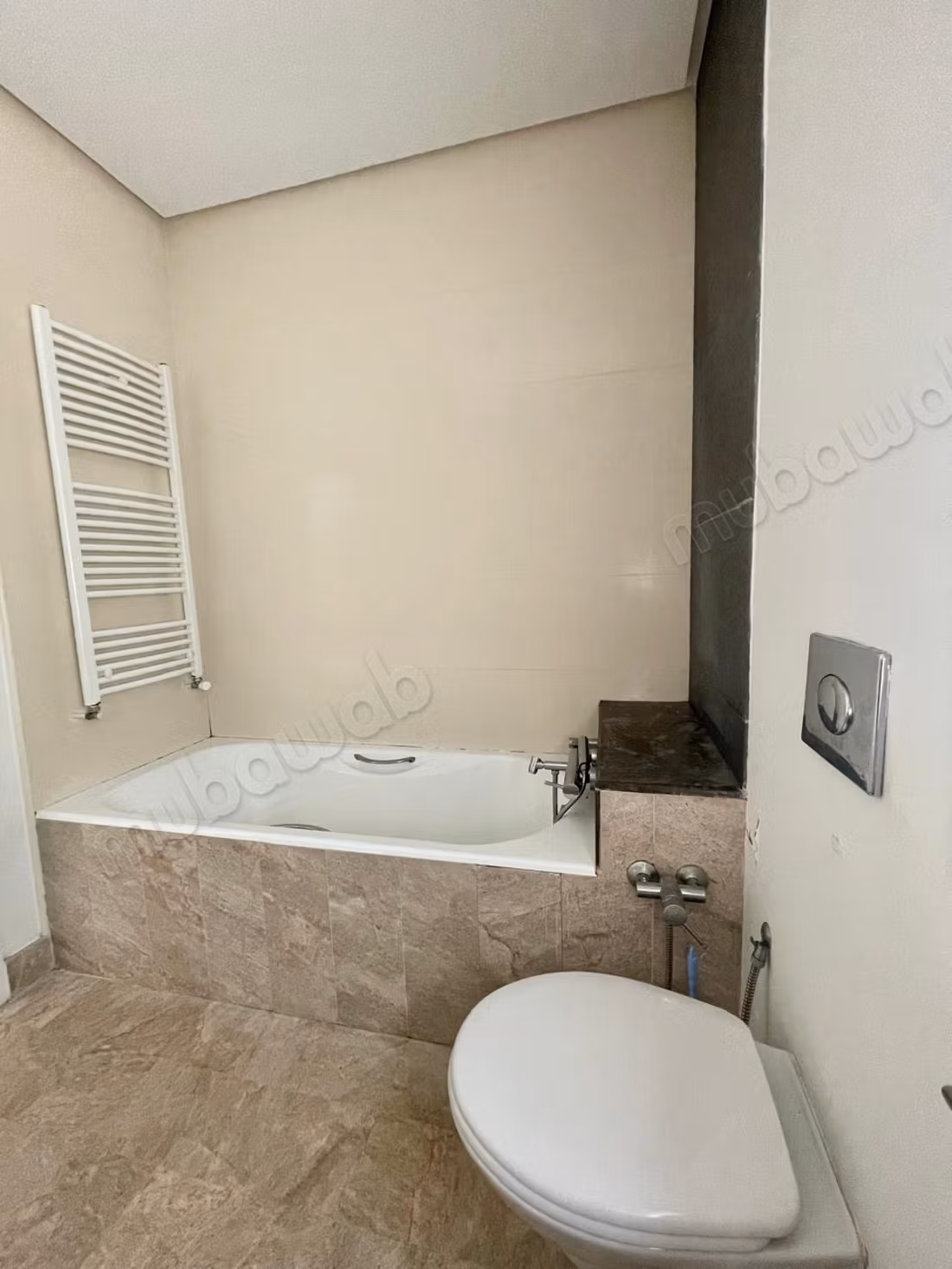 Beautiful house for rent in Carthage. Area 280 m². Double glazing windows and central heating