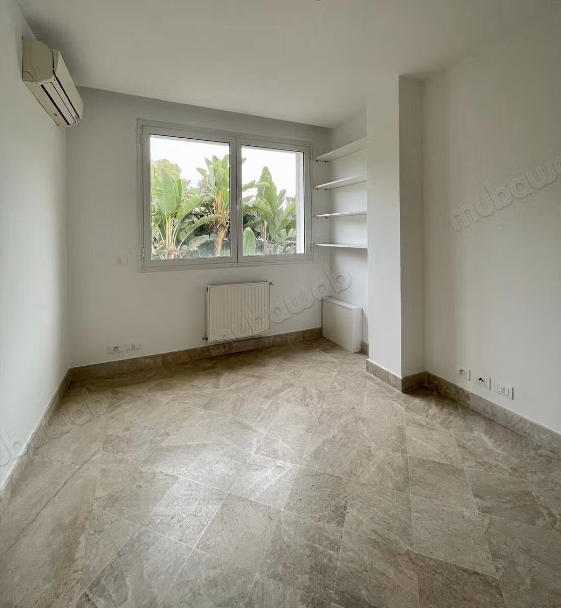 Beautiful house for rent in Carthage. Area 280 m². Double glazing windows and central heating