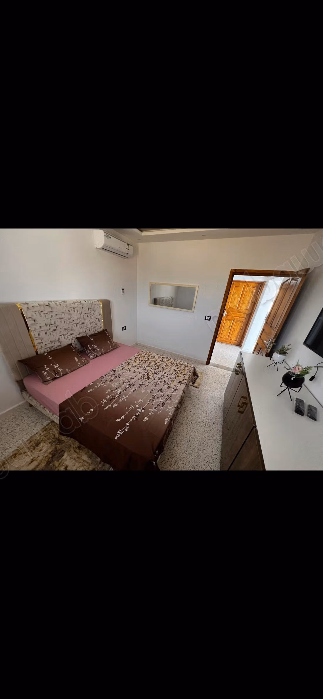 Maison de luxe à louer à Mezraya. 2 chambres. Belle terrasse et jardin