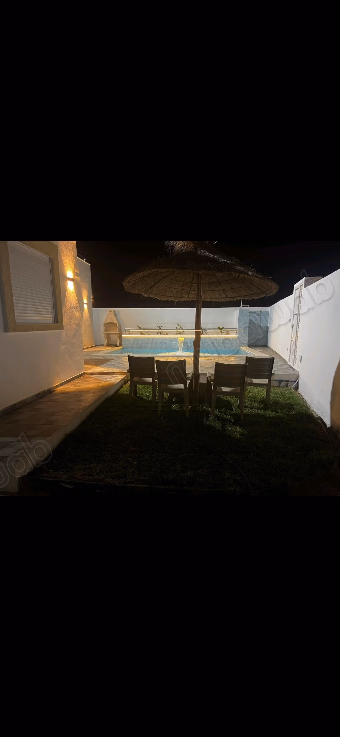 Maison de luxe à louer à Mezraya. 2 chambres. Belle terrasse et jardin