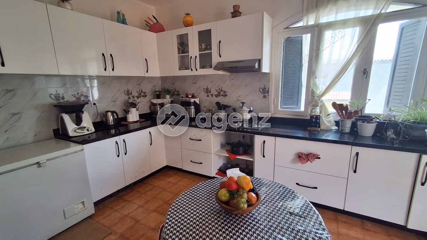 Villa à vendre 400 m², 4 chambres Hay Al Qods El Jadida