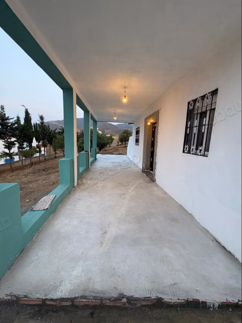 Maison à Targha Oued Laou 1000m² Mhafda
