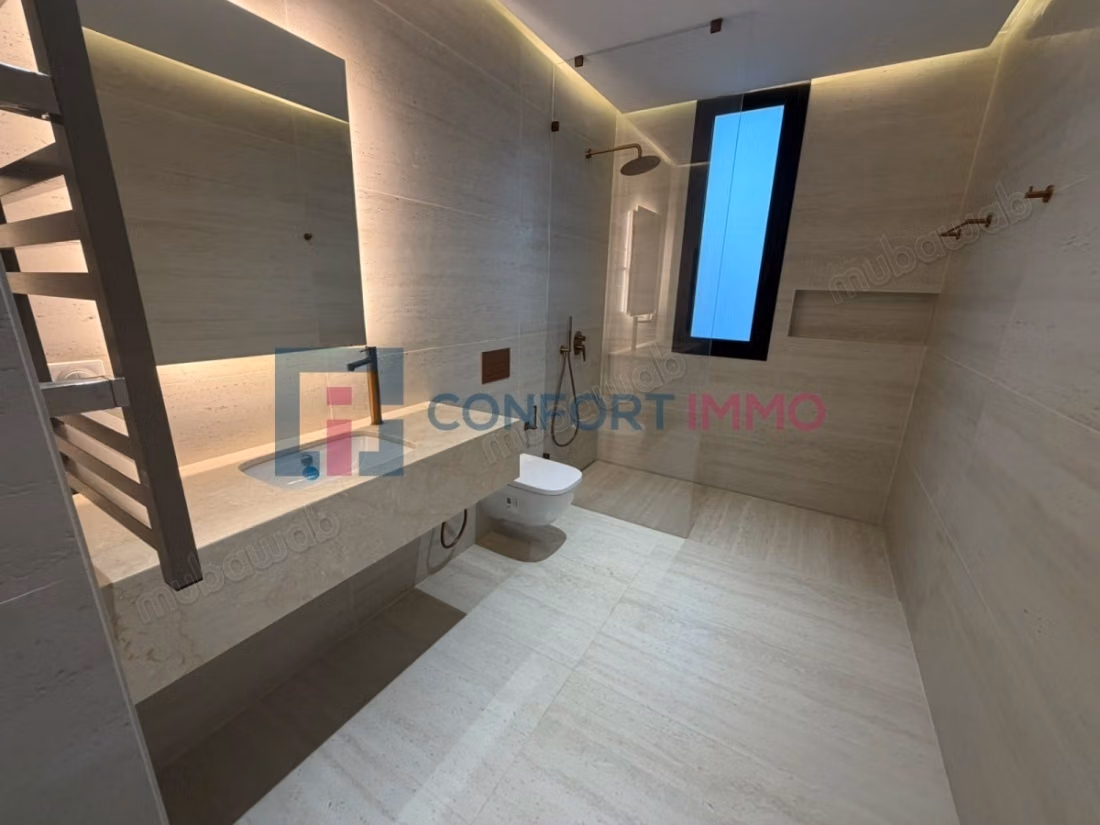 Villa Neuve S3 avec Piscine et Vue Mer à Gammarth