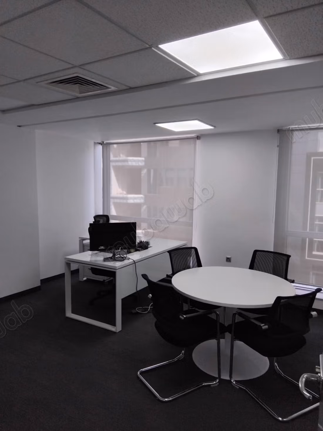 For sale spacious office with parking